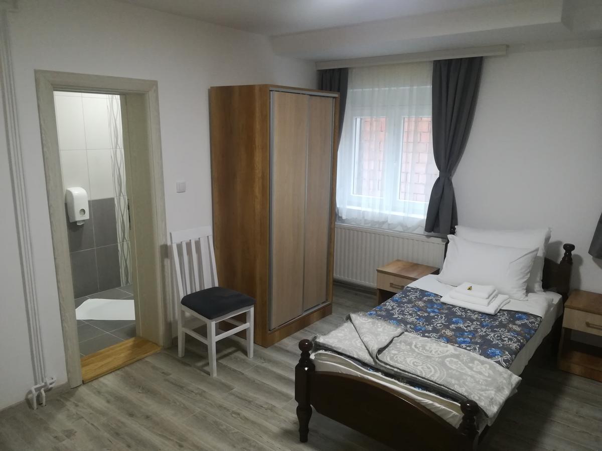 Karavan 123 Raška Exteriér fotografie