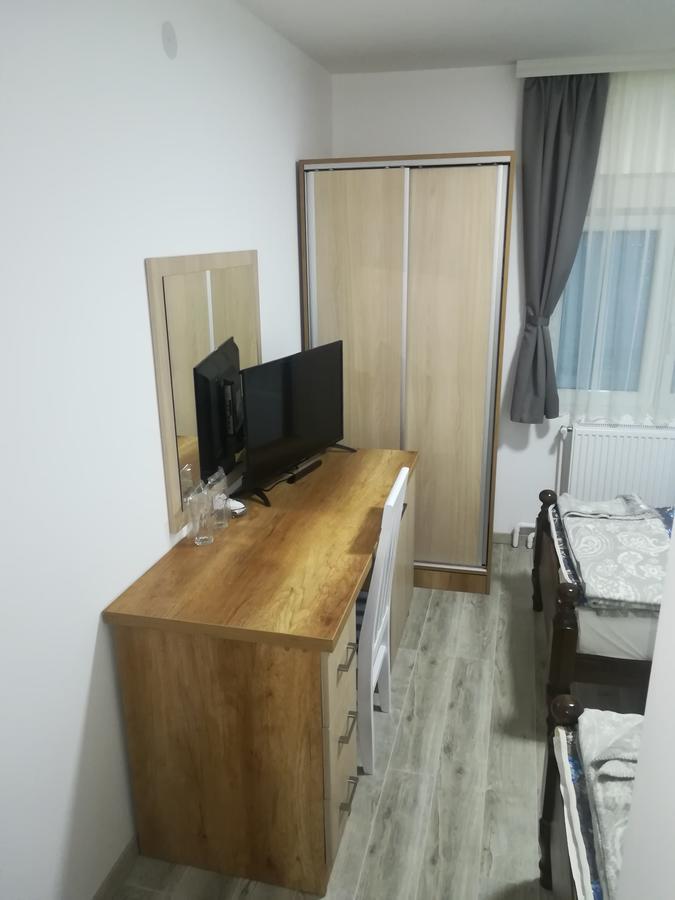 Karavan 123 Raška Exteriér fotografie