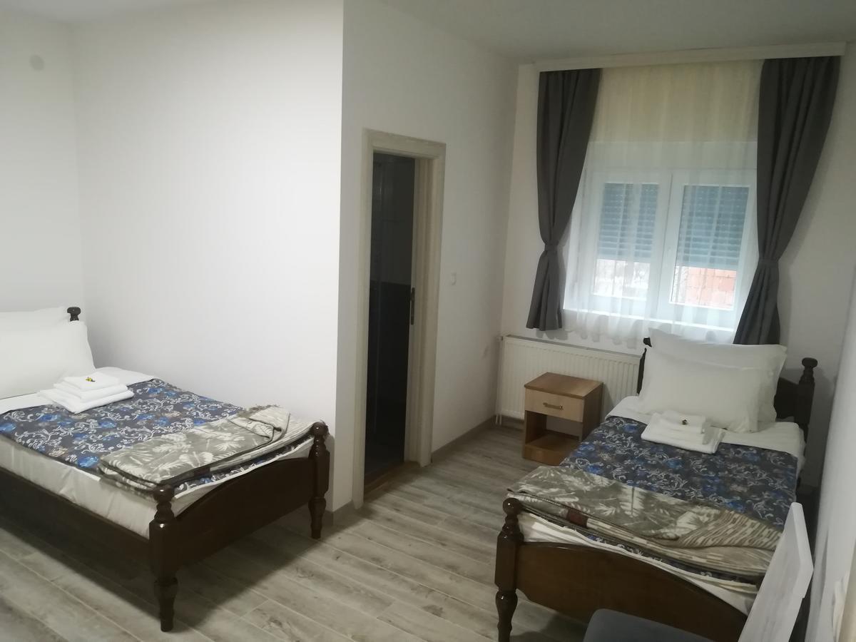 Karavan 123 Raška Exteriér fotografie