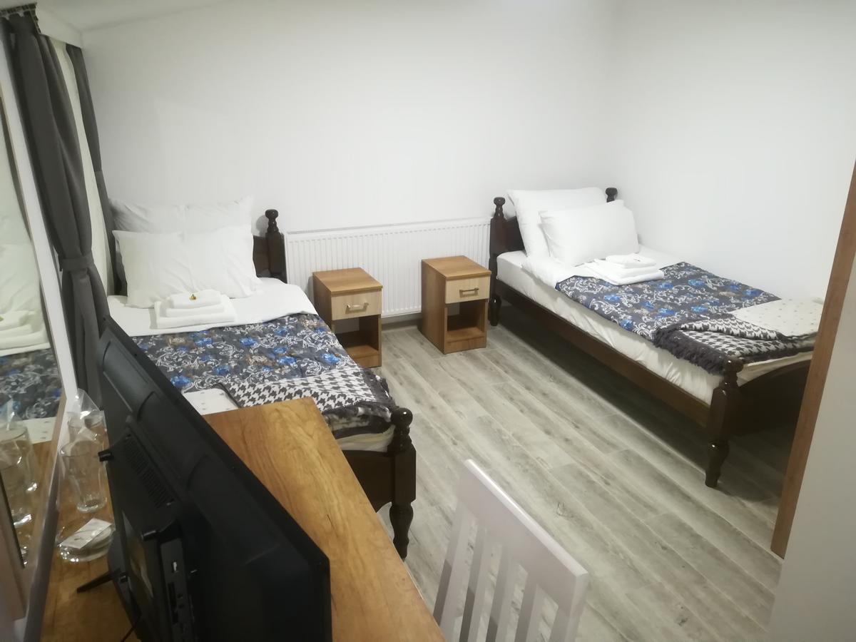 Karavan 123 Raška Exteriér fotografie