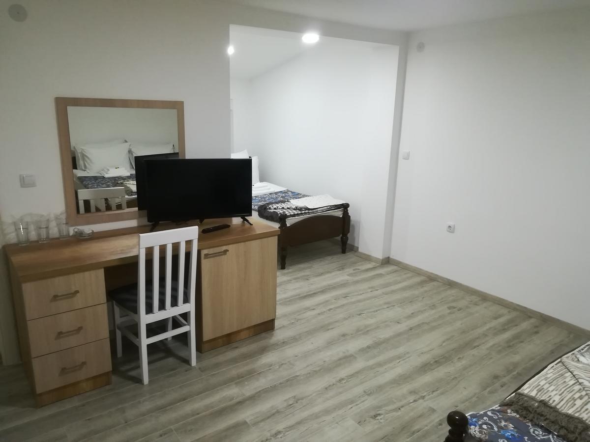 Karavan 123 Raška Exteriér fotografie