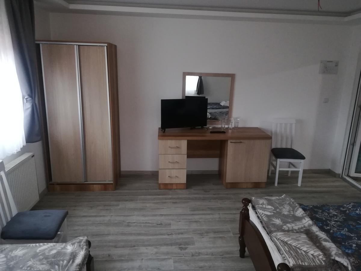 Karavan 123 Raška Exteriér fotografie